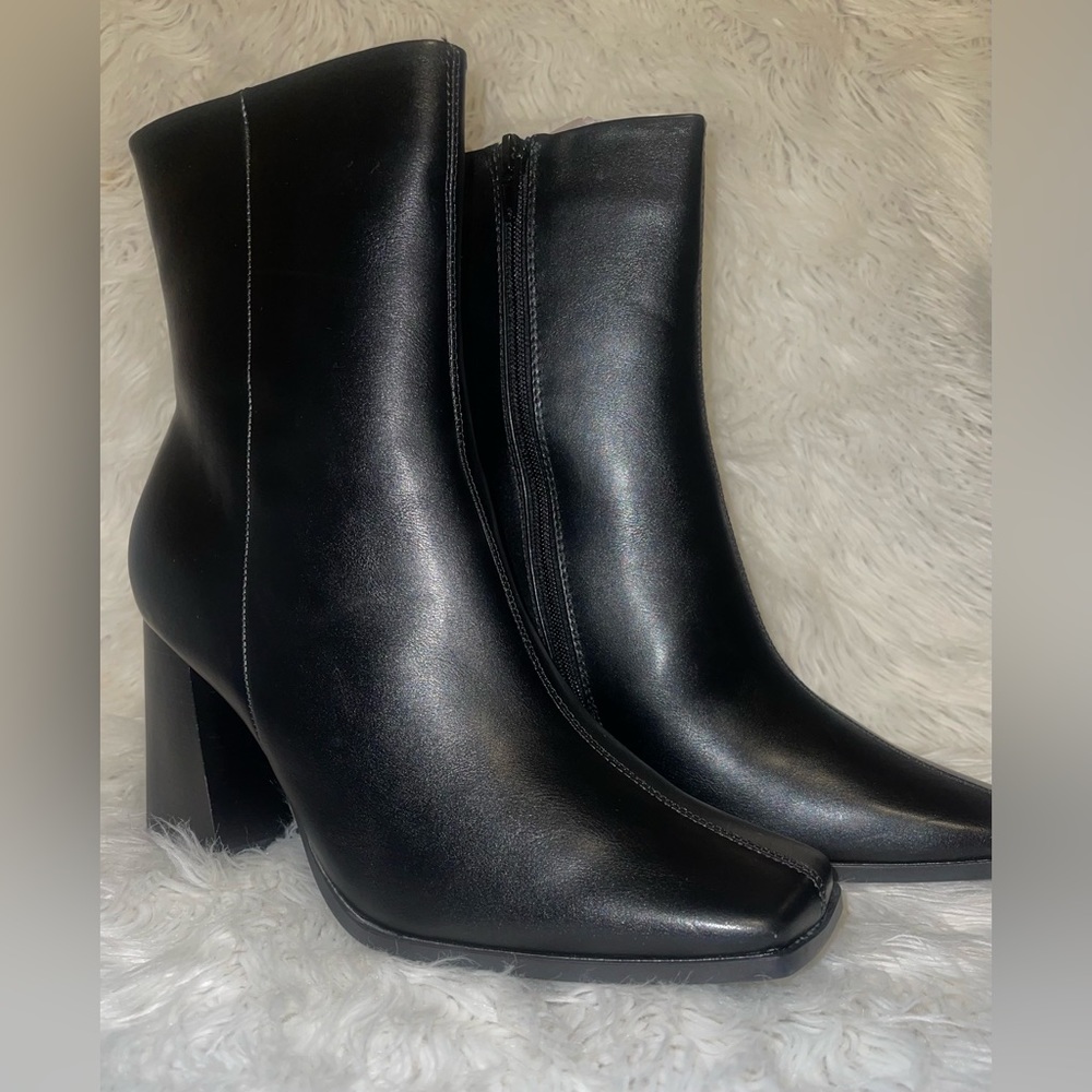 BRAND NEW Truffle Collection boots